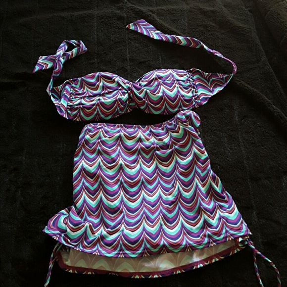 2 pieces swimsuit/ excellent conditions