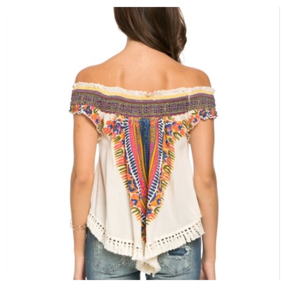 πLAST 2/ OFF THE SHOULDER print fringe topπ - Picture 2 of 3