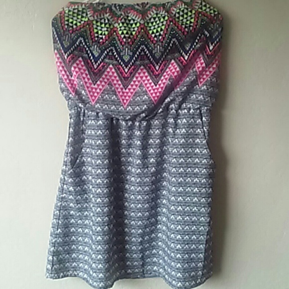 Cute strapless dress - Picture 1 of 4