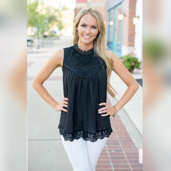 ready to ship- The perfect lace tank