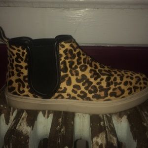 Steve Madden sneakers