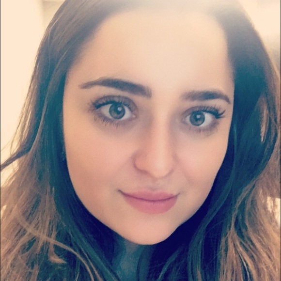 Meet your Posher, Yana - Picture 1 of 1