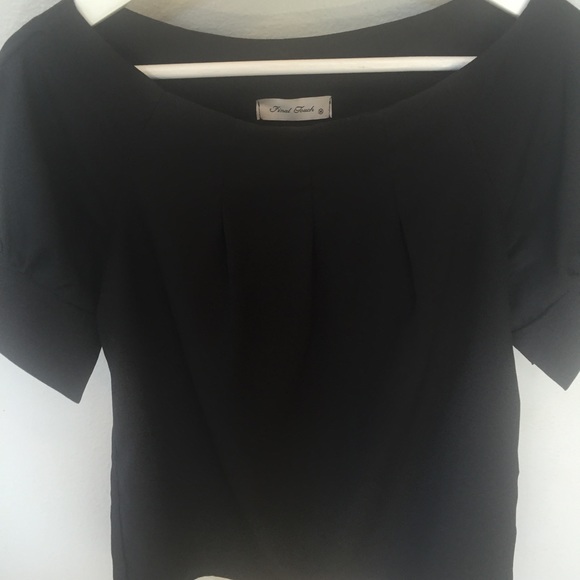 Structured cap sleeved, perfect top