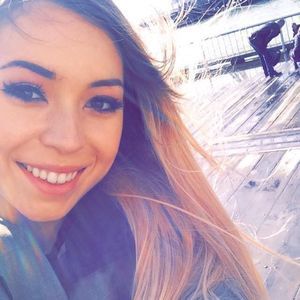 Meet your Posher, Ava