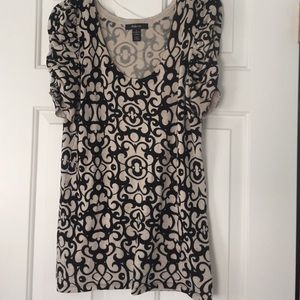 Black and Tan scrolled top