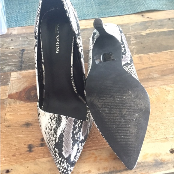 Heels - Picture 4 of 4