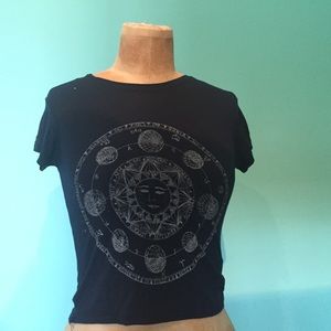 BRANDY MELVILLE T-SHIRT