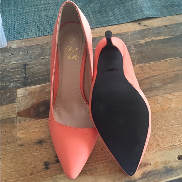 Heels - Picture 3 of 3
