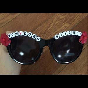 Sunglasses with Quotes