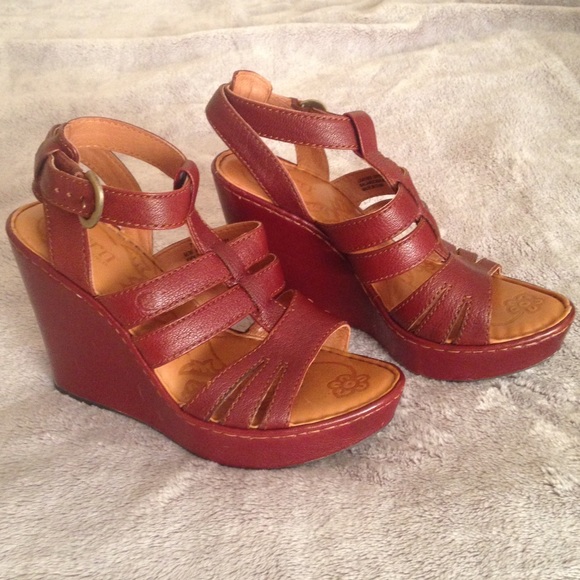 Born Shoes - Born wedge sandals