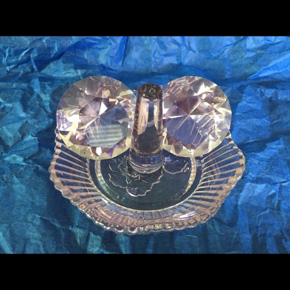 Pink decorative diamond and ring holder set - Picture 2 of 3