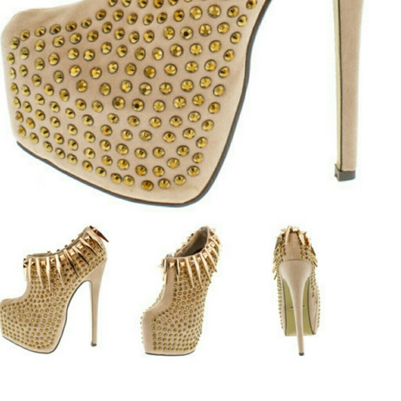 Shoes - Picture 2 of 2