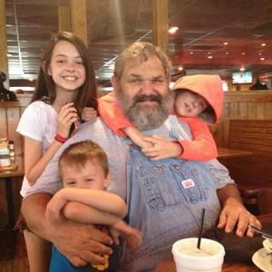 Meet your Posher, Jillian