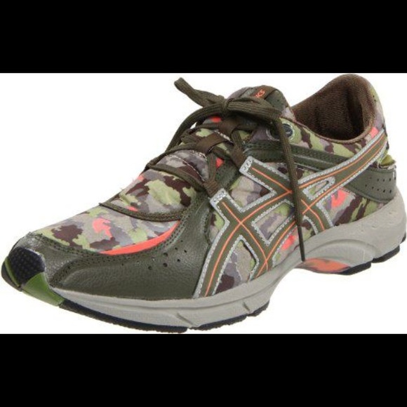 Camo Asics.