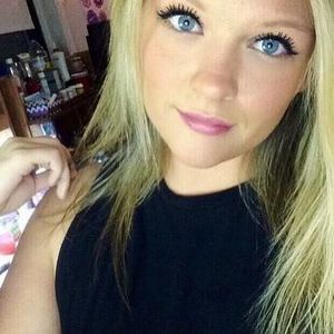 Meet your Posher, Monica