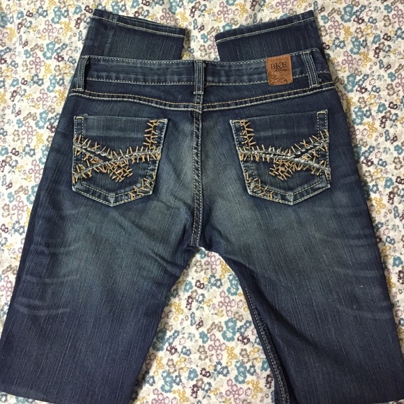 Buckle BKE Madison Skinny Jeans size 28