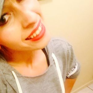 Meet your Posher, Ariana