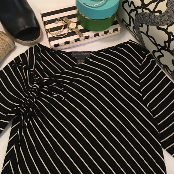 Banana Republic long sleeve top