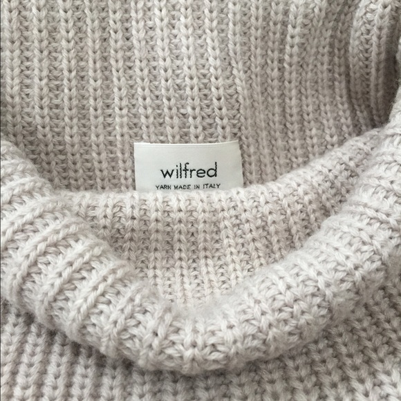 Wilfred sweater -new