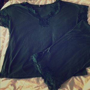 Gorgeous Natori Pajama Set!!