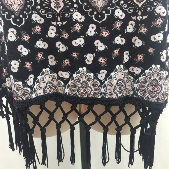 Romeo + Juliet pattern boho sleeveless top M NWOT - Picture 2 of 4