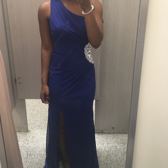 Dresses & Skirts - One sided prom dressBRAND NEW