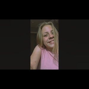 Meet your Posher, Mia