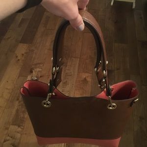 Gorgeous!!! Reversible handbag! ❤️Calvin Klein❤️