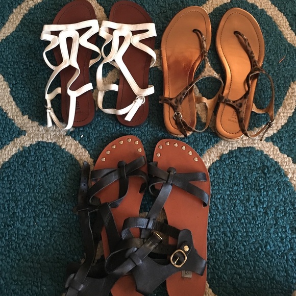 All 3 AS IS! PRICE IS FIRM! It's about $8 a pair - Picture 4 of 4