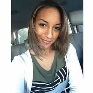 Meet your Posher, Alexis