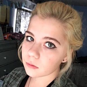 Meet your Posher, Skye