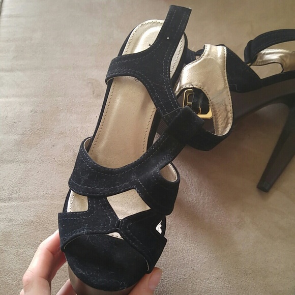 NWOT black platform heels - Picture 2 of 2
