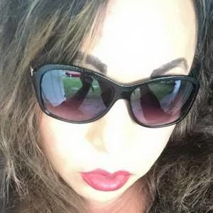 Meet your Posher, Veronica