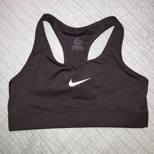 New without tag Nike Pro sports bra
