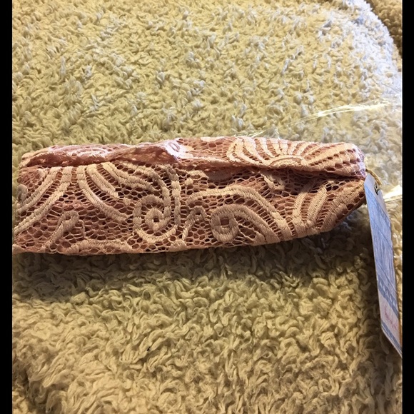 Bundled for @majah1977 - Picture 3 of 4