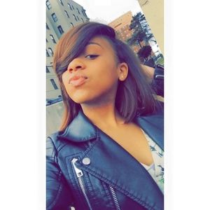 Meet your Posher, Anyaé