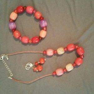Necklace, bracelet and earring set