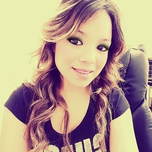 Meet your Posher, Isaura