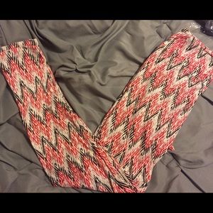 OS EUC LuLaRoe leggings (worn once)