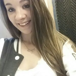 Meet your Posher, Jenna