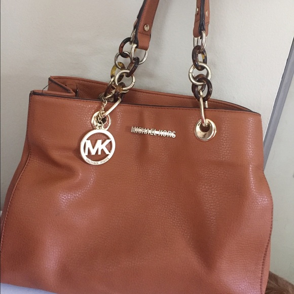 Micheal Kors purse
