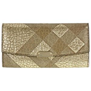 Burberry Gold wallet (limited edition). Authentic