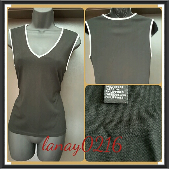 !!!!!SOLD!!!!DKNY Black White Sleevesless Top M