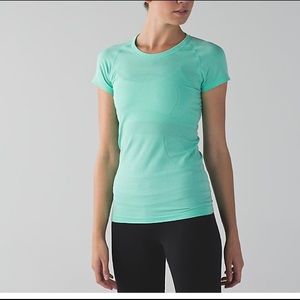 🎉FLASH SALE🎊 Lululemon Swiftly Size 4