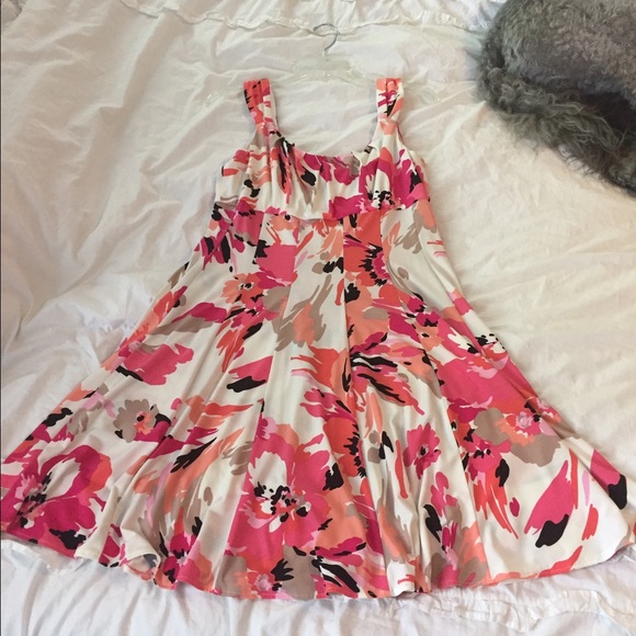 Maggy London Petite Flower Dress