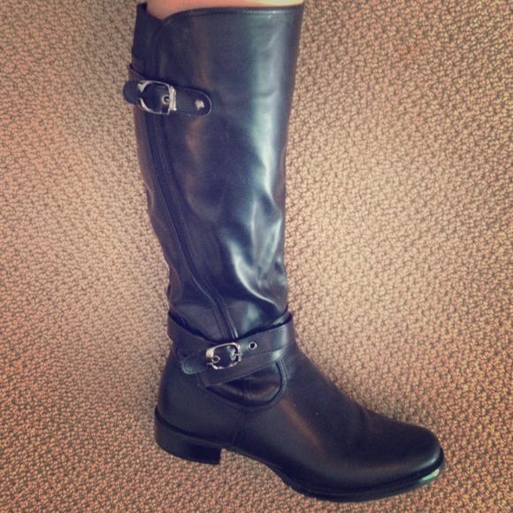 Black boots