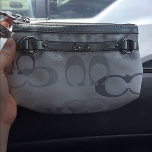 Coach wristlet (never been used)