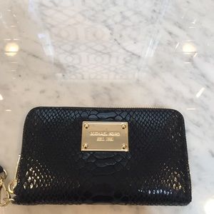 Michael Kors wristlet