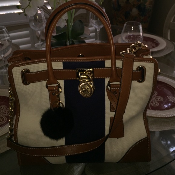 👛👜🌸 Authentic Mk Hamilton  ..💞💜🌺 - Picture 3 of 4