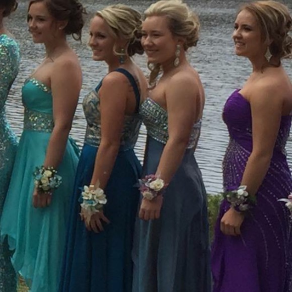 Prom Dress - Picture 3 of 3